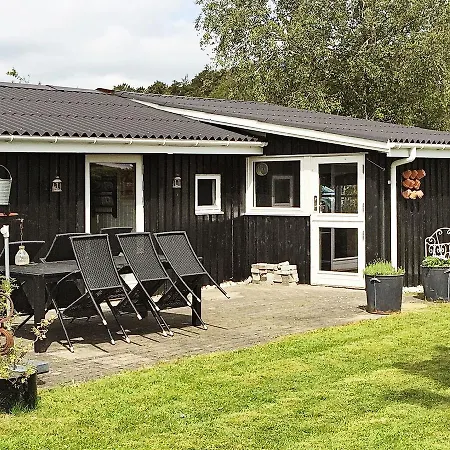Holiday Lille Strandgaard Ii 호텔 3*