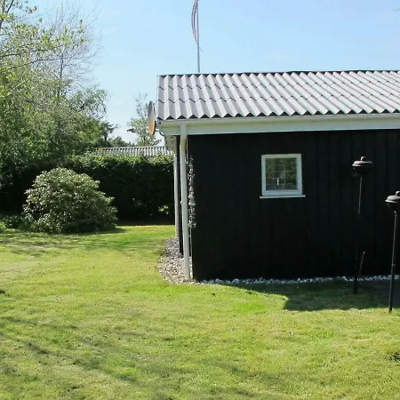 Holiday Lille Strandgaard Ii Ferienhaus Hals
